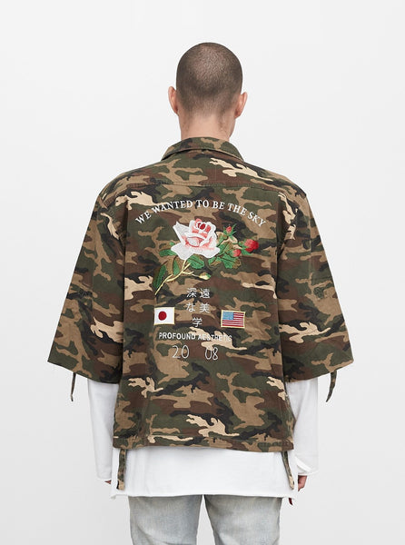 Three-Quarter Raw Sleeve Military Rose Parka in Woodland Camo