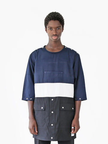 Front image of Color Blocked Elongated Split-Seam Windbreaker Nylon Pullover in Navy/White/Black on model